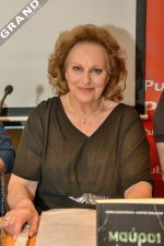 Οι «Μαύροι Πίνακες», η σειρά-φαινόμενο της χρονιάς, έγιναν βιβλίο !